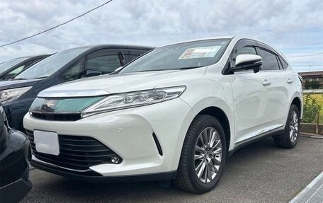 Toyota Harrier, 2020 год, 2 590 000 рублей, 2 фотография