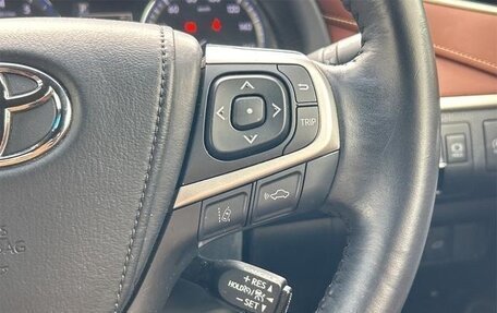 Toyota Harrier, 2020 год, 2 590 000 рублей, 8 фотография