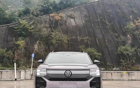 Volkswagen Teramont, 2025 год, 4 210 999 рублей, 2 фотография