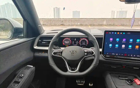 Volkswagen Teramont, 2025 год, 4 210 999 рублей, 13 фотография