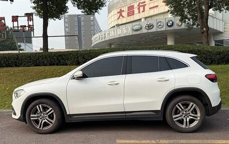 Mercedes-Benz GLA, 2023 год, 2 290 000 рублей, 3 фотография