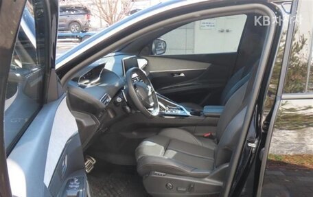 Peugeot 3008 II, 2022 год, 1 810 000 рублей, 5 фотография