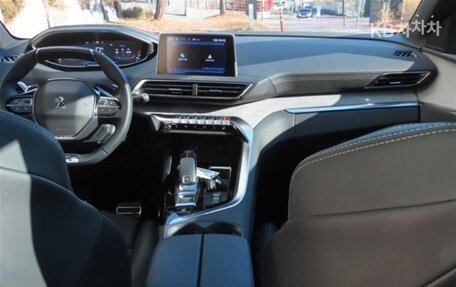 Peugeot 3008 II, 2022 год, 1 810 000 рублей, 6 фотография