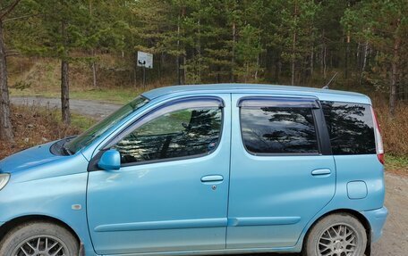 Toyota FunCargo, 2004 год, 550 000 рублей, 3 фотография