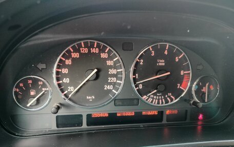 BMW 5 серия, 2003 год, 998 000 рублей, 17 фотография