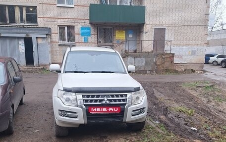Mitsubishi Pajero IV, 2014 год, 2 000 000 рублей, 1 фотография