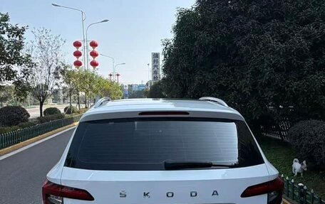 Skoda Karoq I, 2022 год, 2 080 000 рублей, 9 фотография