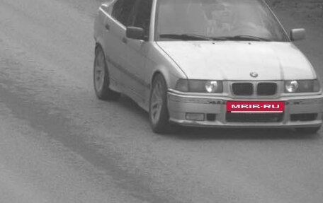 BMW 3 серия, 1992 год, 350 000 рублей, 3 фотография