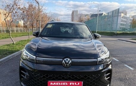 Volkswagen Tiguan, 2025 год, 4 900 000 рублей, 2 фотография