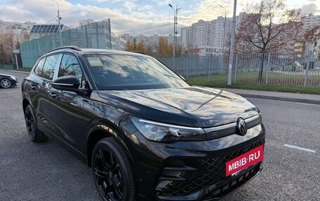 Volkswagen Tiguan, 2025 год, 4 900 000 рублей, 3 фотография