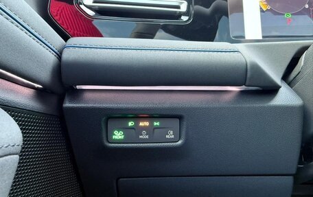 Volkswagen Tiguan, 2025 год, 4 900 000 рублей, 13 фотография