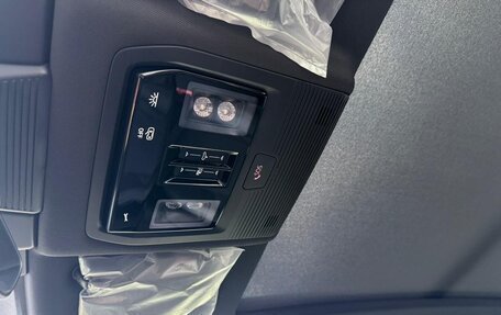 Volkswagen Tiguan, 2025 год, 4 900 000 рублей, 19 фотография