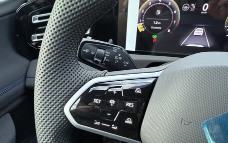 Volkswagen Tiguan, 2025 год, 4 900 000 рублей, 22 фотография