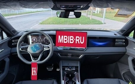 Volkswagen Tiguan, 2025 год, 4 900 000 рублей, 37 фотография