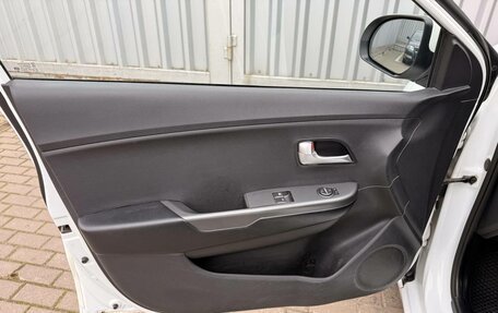 KIA Rio III рестайлинг, 2015 год, 920 000 рублей, 11 фотография