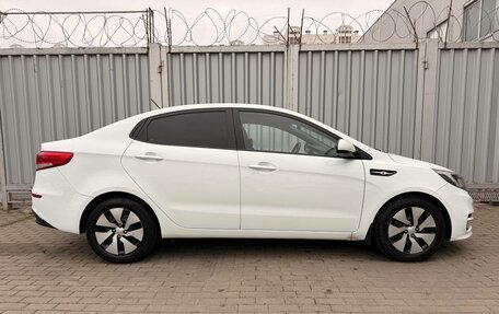 KIA Rio III рестайлинг, 2015 год, 920 000 рублей, 4 фотография