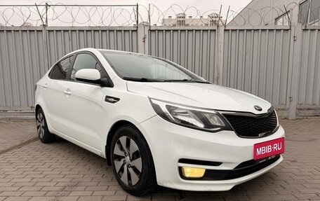 KIA Rio III рестайлинг, 2015 год, 920 000 рублей, 3 фотография