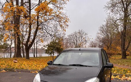 Renault Sandero I, 2010 год, 350 000 рублей, 1 фотография