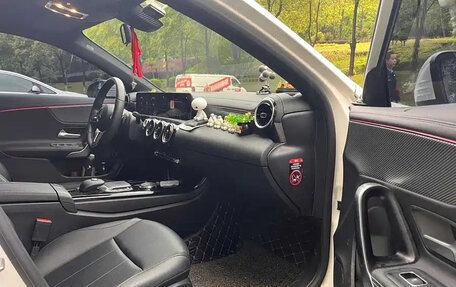 Mercedes-Benz A-Класс, 2022 год, 1 430 000 рублей, 8 фотография