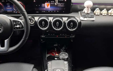 Mercedes-Benz A-Класс, 2022 год, 1 430 000 рублей, 12 фотография