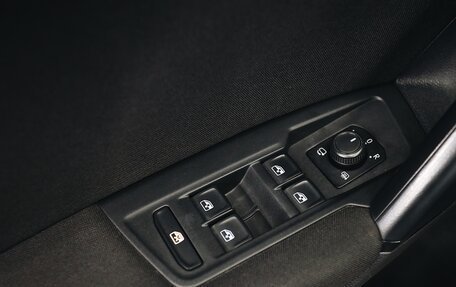 Volkswagen Tiguan II, 2019 год, 2 650 000 рублей, 16 фотография