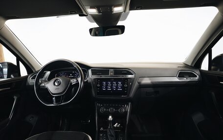 Volkswagen Tiguan II, 2019 год, 2 650 000 рублей, 14 фотография