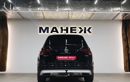 Volkswagen Tiguan II, 2019 год, 2 650 000 рублей, 5 фотография