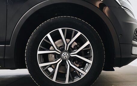 Volkswagen Tiguan II, 2019 год, 2 650 000 рублей, 25 фотография