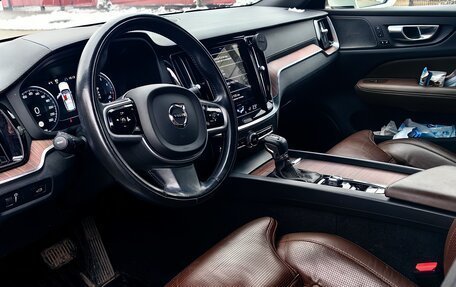 Volvo V60 II, 2021 год, 3 200 000 рублей, 12 фотография