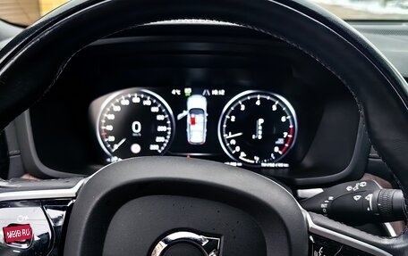 Volvo V60 II, 2021 год, 3 200 000 рублей, 8 фотография