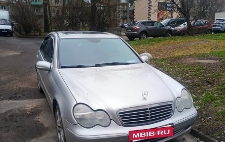 Mercedes-Benz C-Класс, 2002 год, 450 000 рублей, 3 фотография