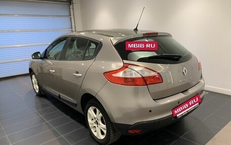 Renault Megane III, 2011 год, 599 000 рублей, 2 фотография