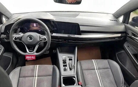 Volkswagen Golf VIII, 2022 год, 1 450 000 рублей, 9 фотография