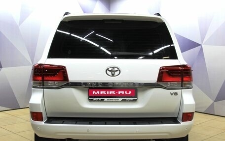 Toyota Land Cruiser 200, 2015 год, 4 498 800 рублей, 6 фотография