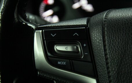 Toyota Land Cruiser 200, 2015 год, 4 498 800 рублей, 18 фотография