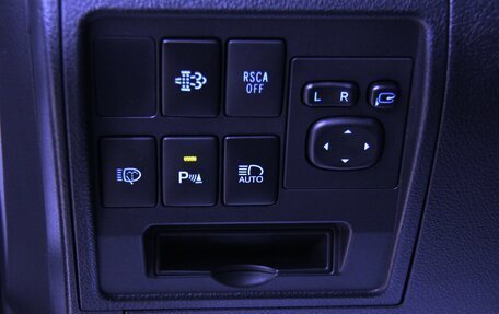 Toyota Land Cruiser 200, 2015 год, 4 498 800 рублей, 32 фотография