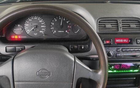 Nissan Maxima IV, 1996 год, 450 000 рублей, 9 фотография