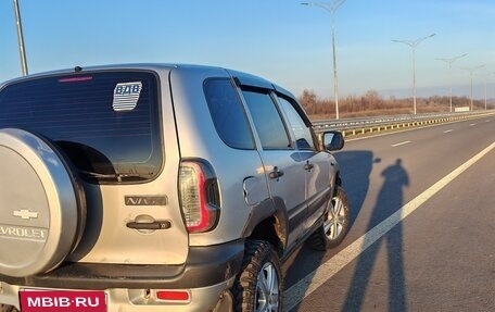 Chevrolet Niva I рестайлинг, 2004 год, 345 000 рублей, 6 фотография