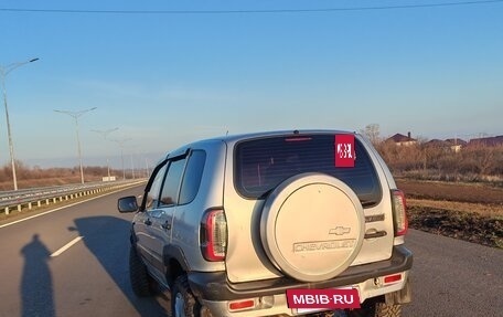 Chevrolet Niva I рестайлинг, 2004 год, 345 000 рублей, 5 фотография