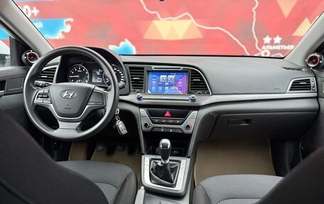 Hyundai Elantra VI рестайлинг, 2016 год, 1 100 000 рублей, 22 фотография