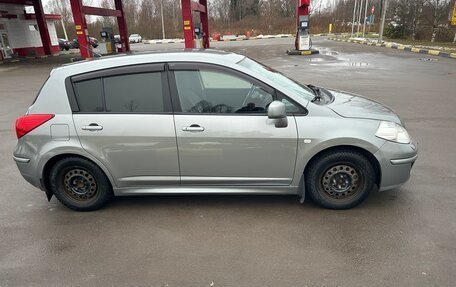 Nissan Tiida, 2010 год, 700 000 рублей, 3 фотография