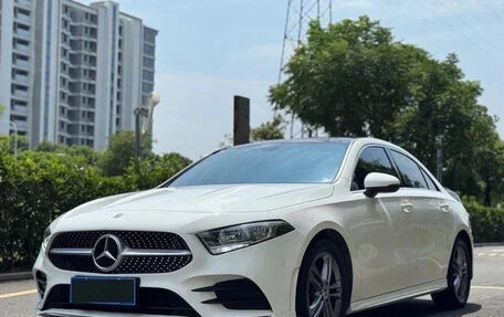 Mercedes-Benz A-Класс, 2021 год, 1 820 000 рублей, 1 фотография