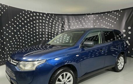 Mitsubishi Outlander III рестайлинг 3, 2014 год, 1 260 000 рублей, 1 фотография