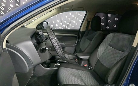 Mitsubishi Outlander III рестайлинг 3, 2014 год, 1 260 000 рублей, 11 фотография