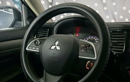 Mitsubishi Outlander III рестайлинг 3, 2014 год, 1 260 000 рублей, 19 фотография