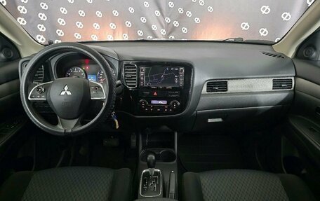 Mitsubishi Outlander III рестайлинг 3, 2014 год, 1 260 000 рублей, 21 фотография