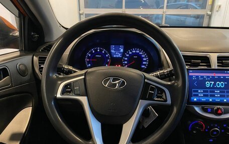 Hyundai Solaris II рестайлинг, 2015 год, 521 000 рублей, 10 фотография