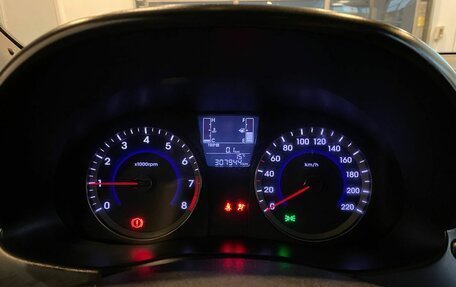 Hyundai Solaris II рестайлинг, 2015 год, 521 000 рублей, 11 фотография