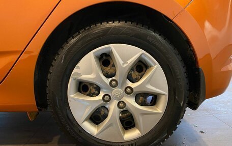 Hyundai Solaris II рестайлинг, 2015 год, 521 000 рублей, 19 фотография