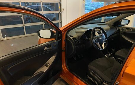 Hyundai Solaris II рестайлинг, 2015 год, 521 000 рублей, 20 фотография